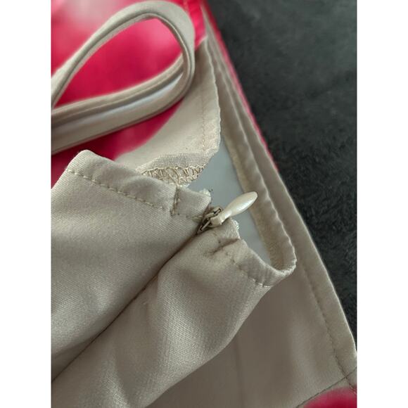 Women’s pretty little thing  Plus Size crop top in Red size is US 18 - Picture 3 of 8